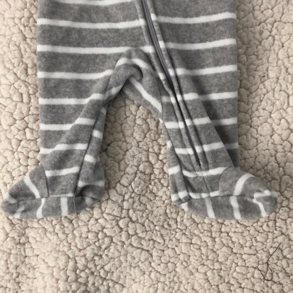 Carter’s Newborn Fleece Footie Pajama Sleeper - Picture 5 of 5